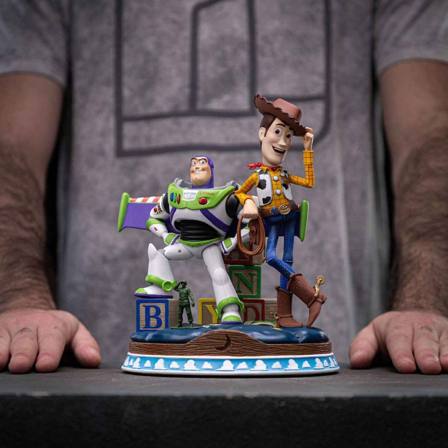 Iron Studios Toy Story - Buzz & Woody Deluxe Art Scale 1/10 - Statue