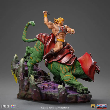 Iron Studios Masters of the Universe – He-Man und Battle Cat Deluxe Art Scale 1/10 – Statue