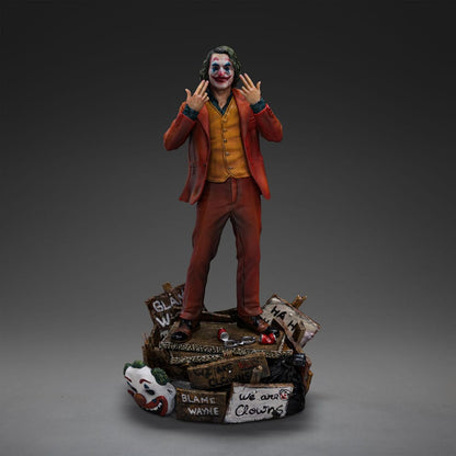 Iron Studios DC: Batman - Joker (Arthur Fleck) Art Scale Deluxe 1/10 - Statue