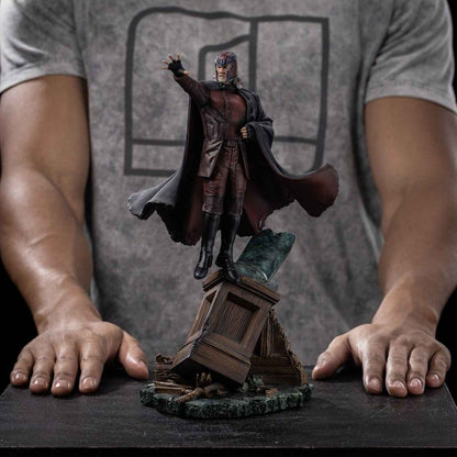 Iron Studios Marvel: Avengers Doomsday - Magneto Art Scale 1/10 - Statue