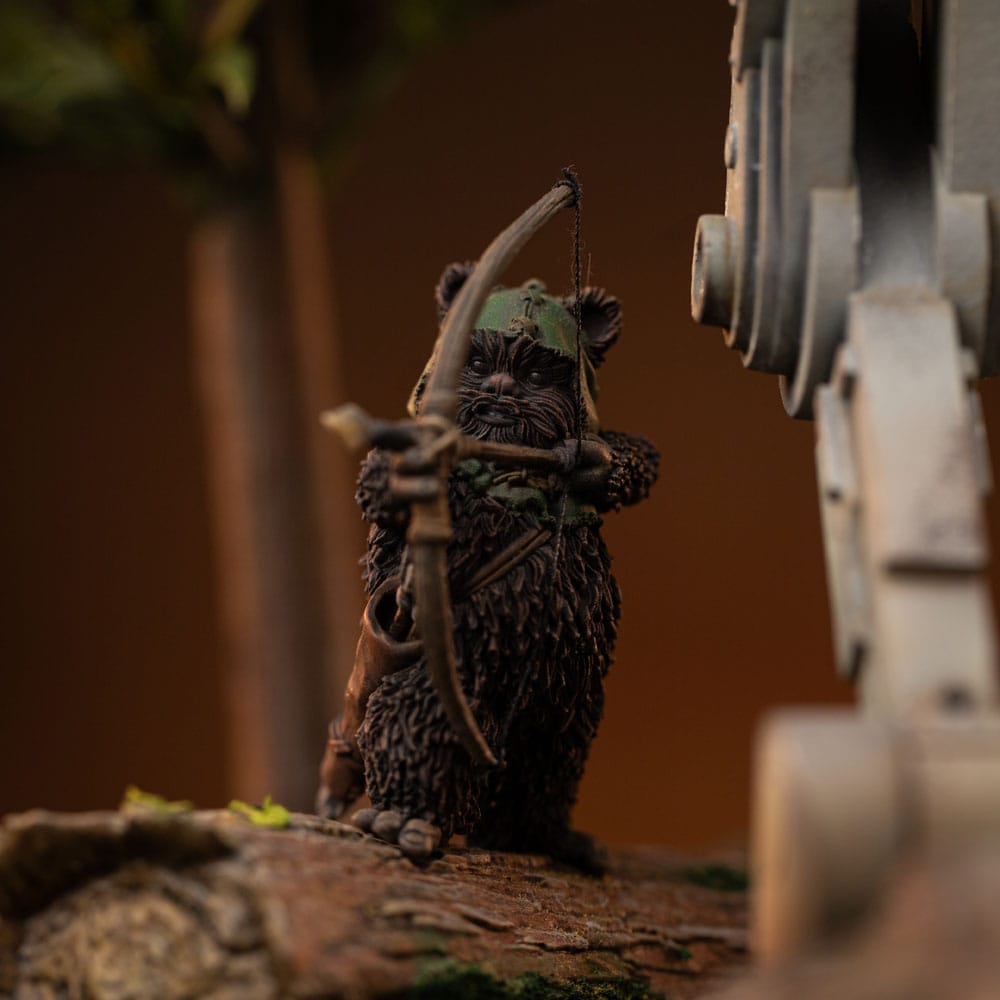 Iron Studios Star Wars - Chewbacca im AT-ST Demi Art Scale 1/20 - Statue