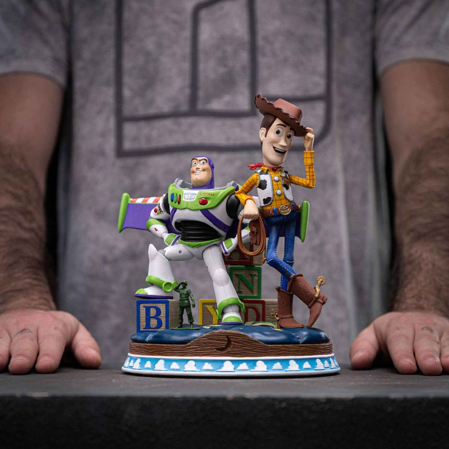 Iron Studios Toy Story - Buzz & Woody Deluxe Art Scale 1/10 - Statue
